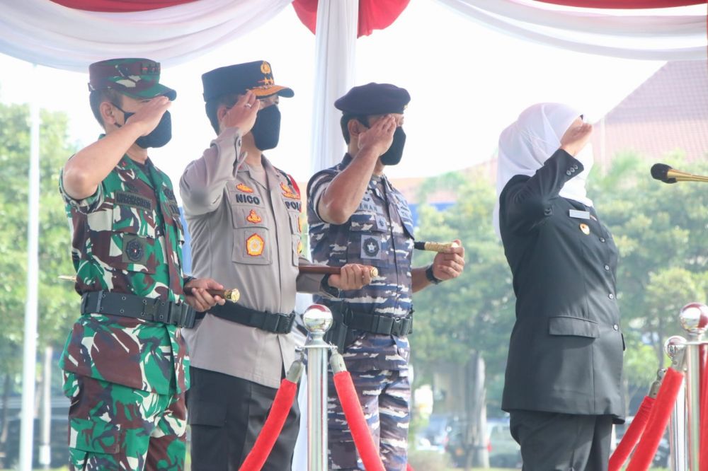 Forkopimda Jatim saat apel pasukan pengamanan mudik lebaran 