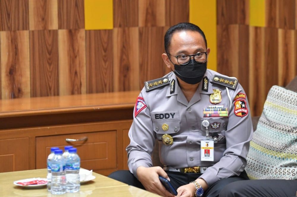 Kabag Ops Korlantas Polri Kombespol Eddy Djunaedi saat memberikan keterangan 