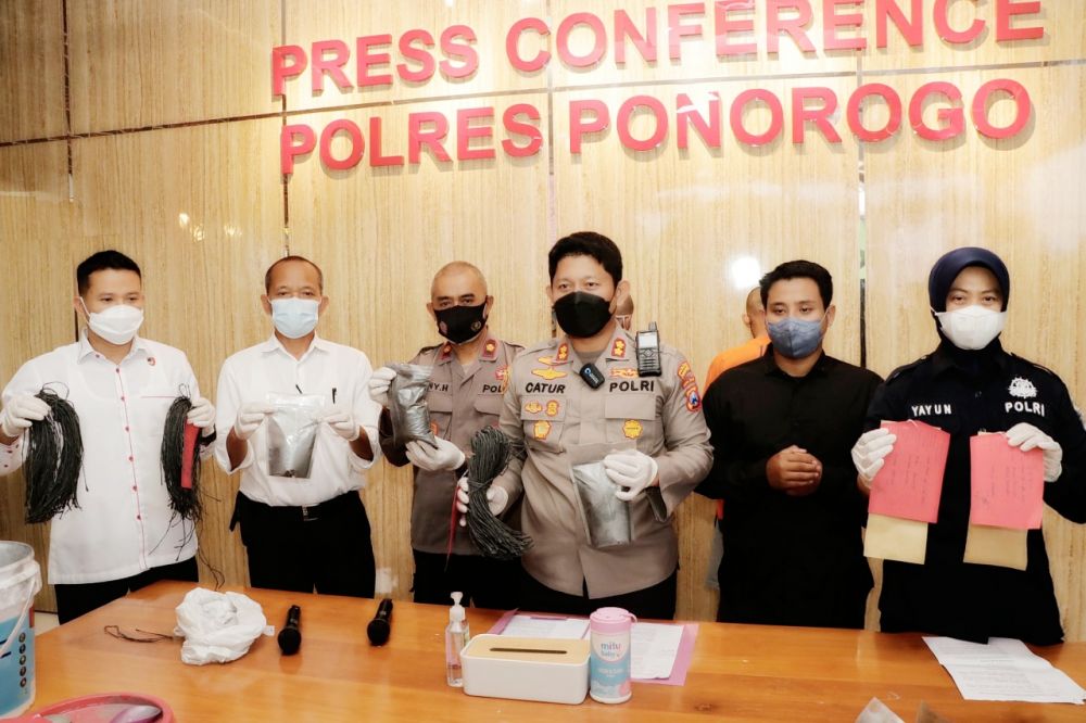 Polres Ponorogo amankan tersangka beserta barang buktinya 