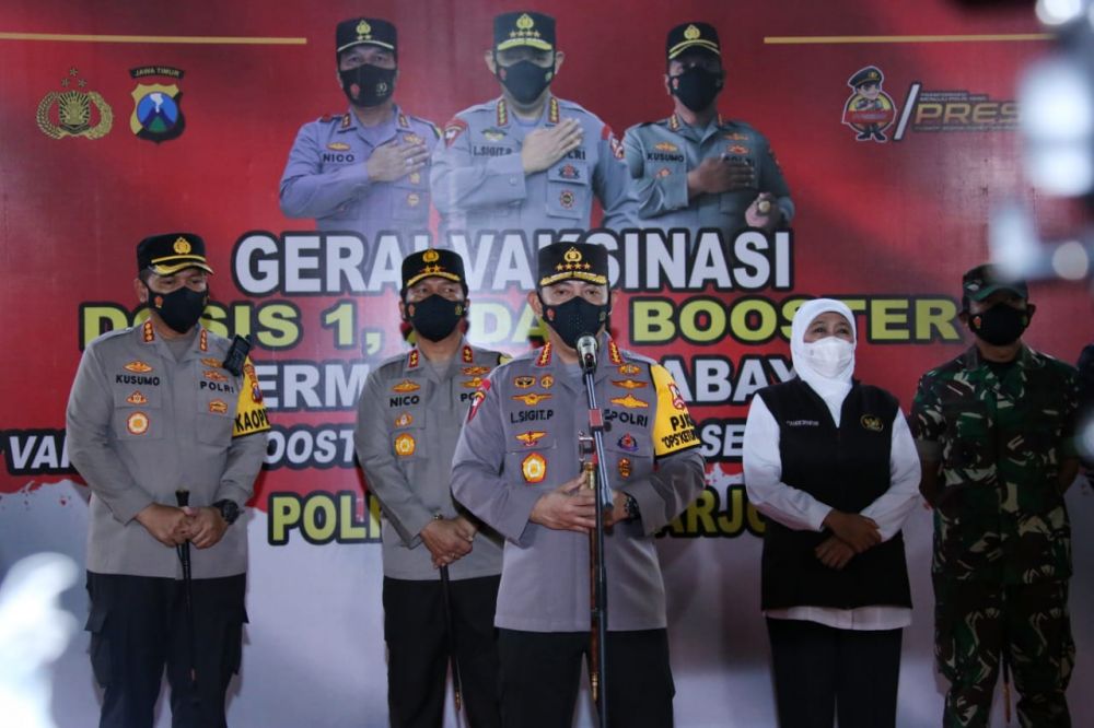 Kapolri Tinjau Terminal Purabaya untuk Melayani Masyarakat Mudik Lebaran 2022