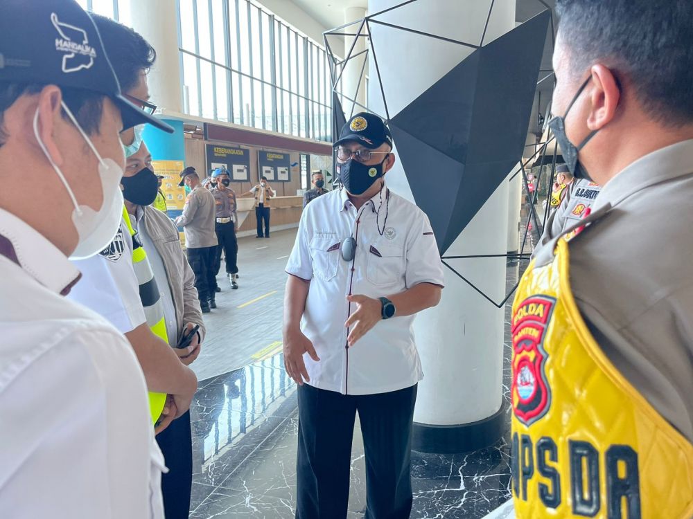 Anggota Kompolnas Irjen Pol Pudji Hartanto dan Komisioner Moh Dawam saat melakukan peninjauan