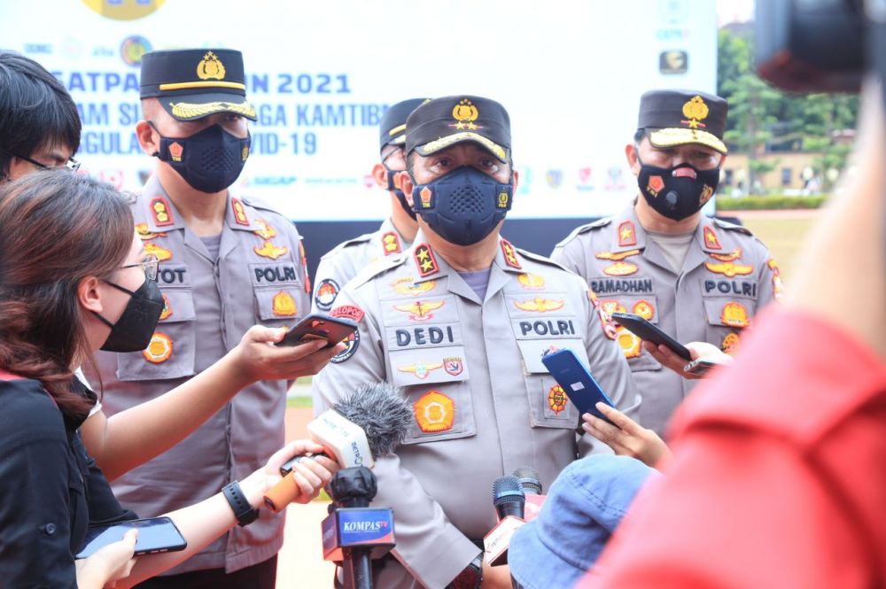 Kadiv Humas Polri Irjen Pol Dedi Prasetyo saat memberikan keterangan 