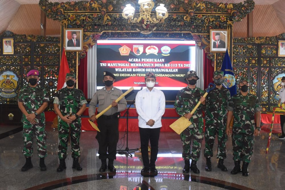 Kasrem 084/BJ Hadiri Pembukaan TMMD ke-113 Tahun 2022 Kodim 0829/Bangkalan