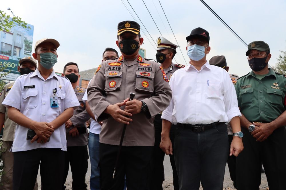 Kapolres Gresik AKBP Mochamad Nur Azis saat memberikan keterangan