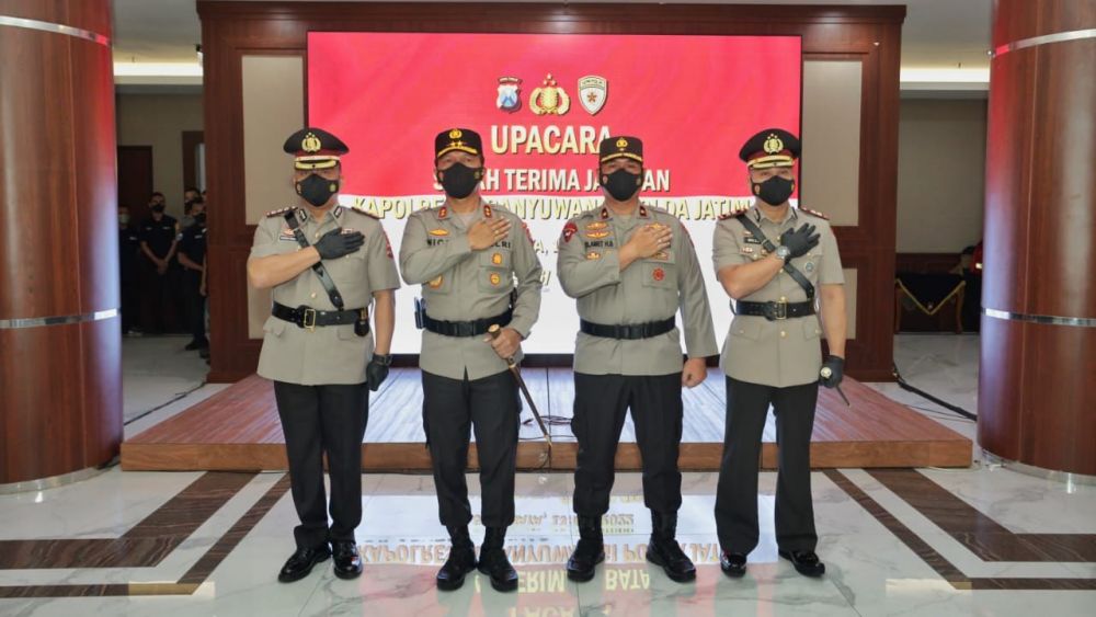 Kapolda Jatim Irjen Pol Dr Nico Afinta saat pimpin Sertijab Kapolresta Banyuwangi