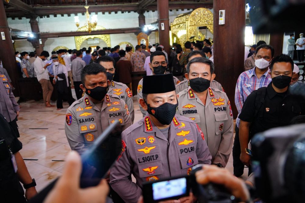 Kapolri Jenderal Listyo Sigit Prabowo saat menyampaikan duka cita dan belasungkawa