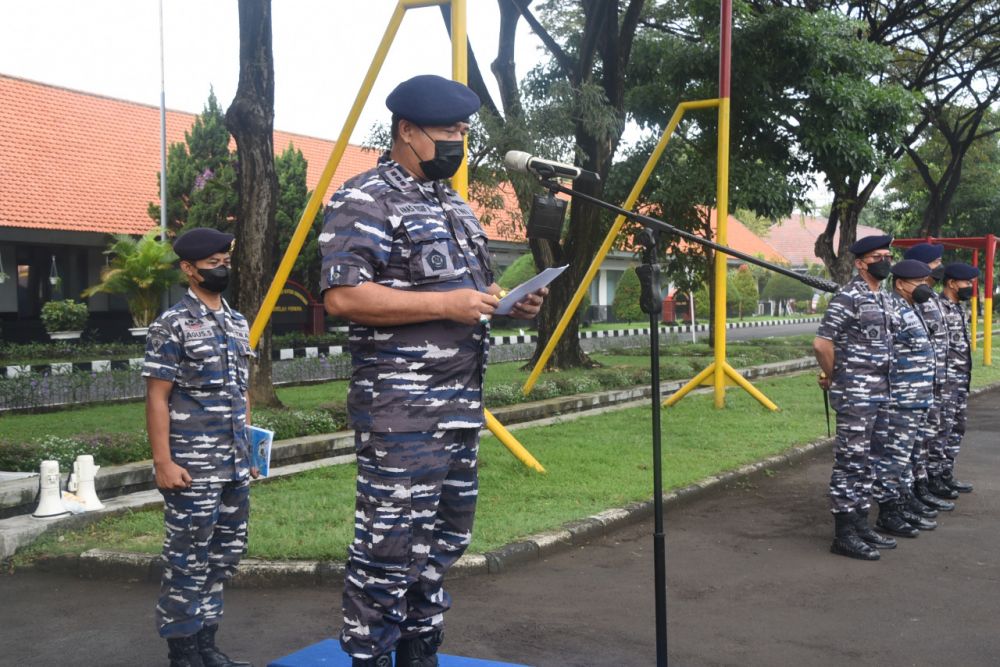 Danpusdikbanmin Kolonel Laut (S) Anas Yusuf Panjaitan saat pimpin pembukaan orientasi siswa
