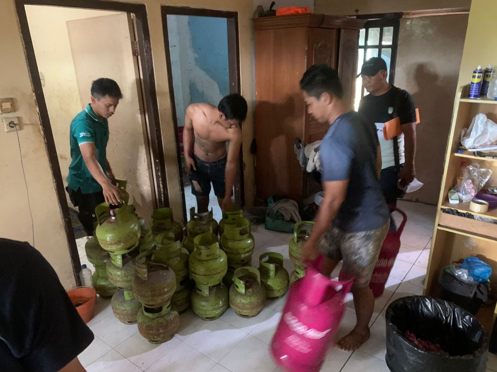 Polres Gresik Bongkar Praktek Bisnis Elpiji Oplosan