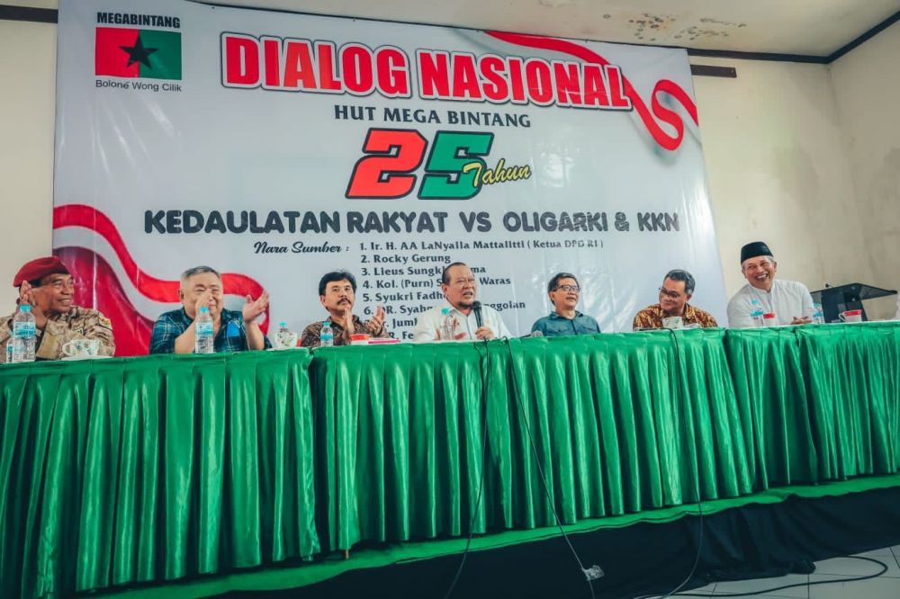 Dialog Nasional Peringatan 25 Tahun Mega Bintang
