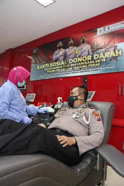 Polres Pelabuhan Tanjung Perak Surabaya lakukan donor darah