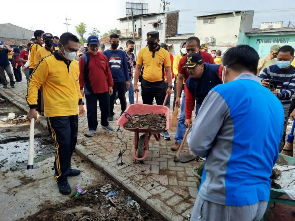 Polres Nganjuk, Pemkab dan Dinas terkait gelar kerja bakti di Pasar Hewan