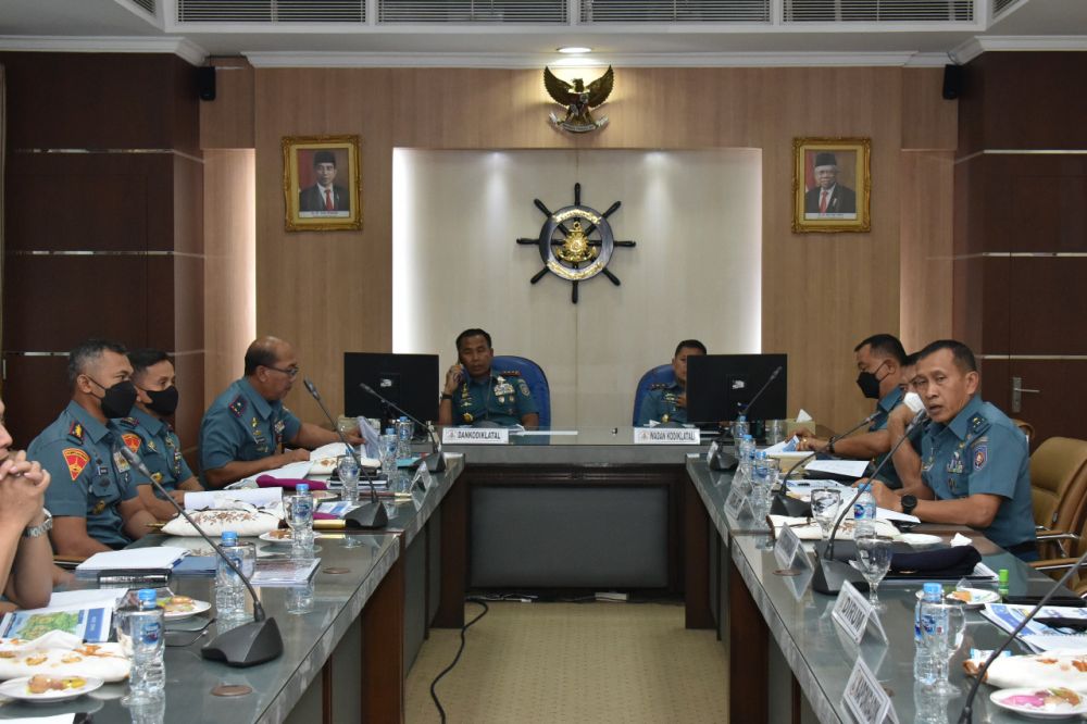 Dankodiklatal Letjen TNI Marinir Suhartono saat pimpin paparan rencana giat lattek siswa