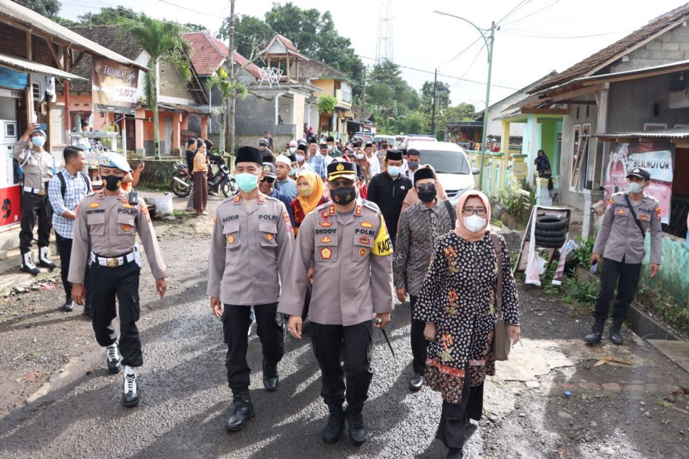 Polresta Banyuwangi fasilitasi Isbat Nikah massal