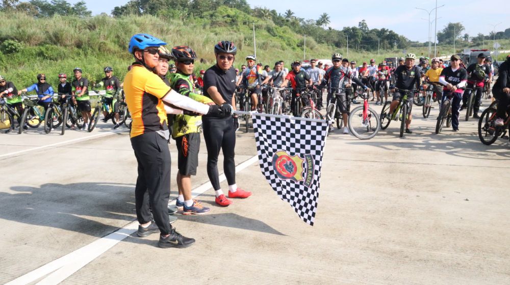 Saat acara sepeda gembira fun bike berlangsung.