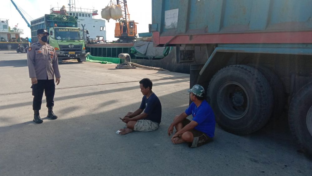 Polres Gresik terus lakukan Pamor Keris di pelabuhan Gresik