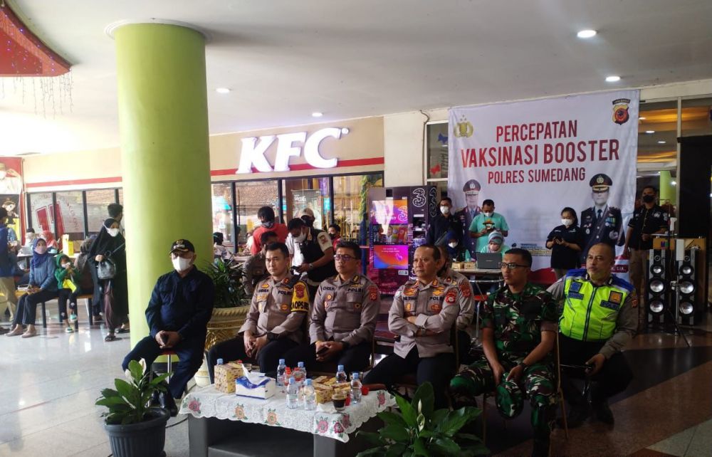 Kapolres Sumedang, saat melaksanakan mobitoring Gebyar Vaksin Covid19 di Jatos.