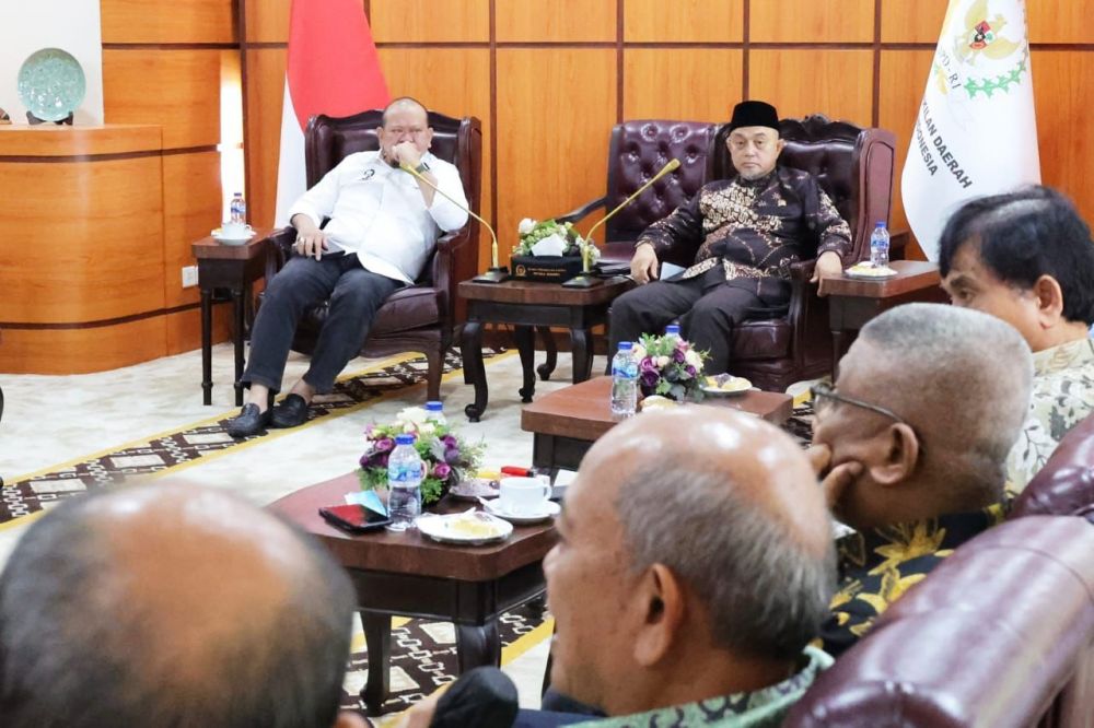 Terima Aktivis dan Pegiat Konstitusi, LaNyalla Tegakkan UUD 1945 Solusi Kedaulatan