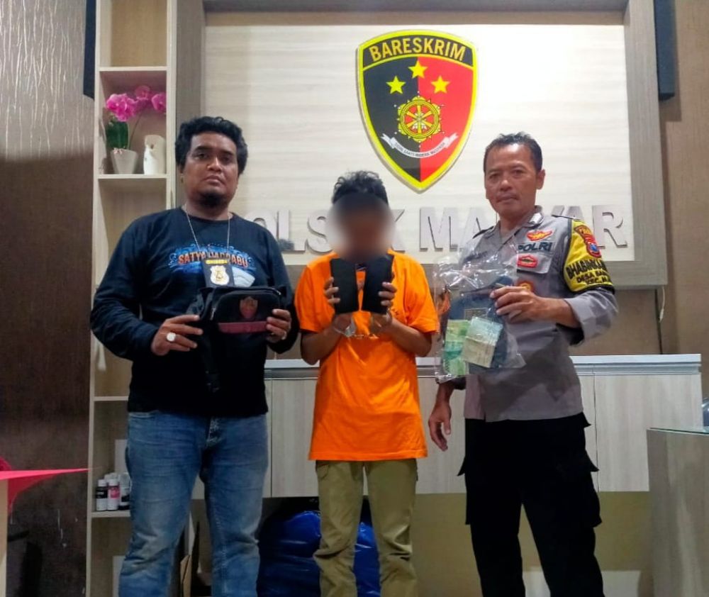 Tersangka diamankan Polisi beserta barang buktinya