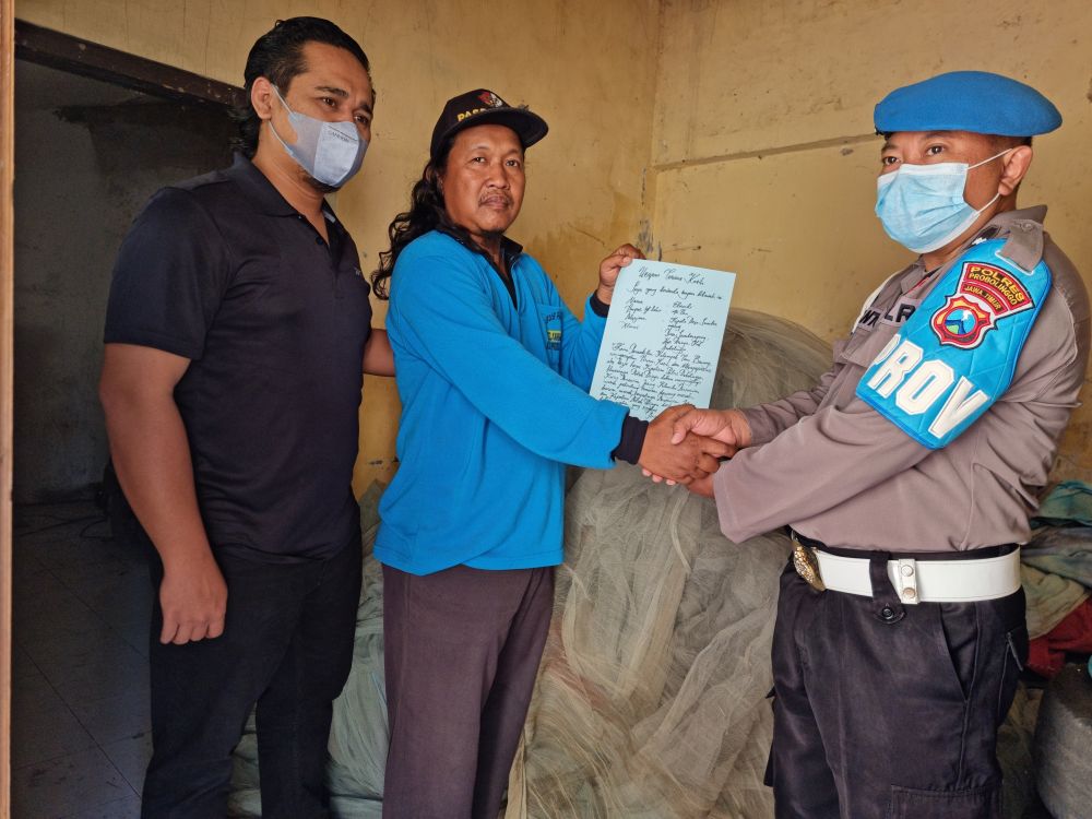 Polres Probolinggo melalui Polsek Dringu mendapatkan apresiasi para petani