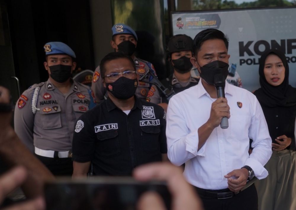 Satreskrim Polres Probolinggo amankan tersangka beserta barang buktinya