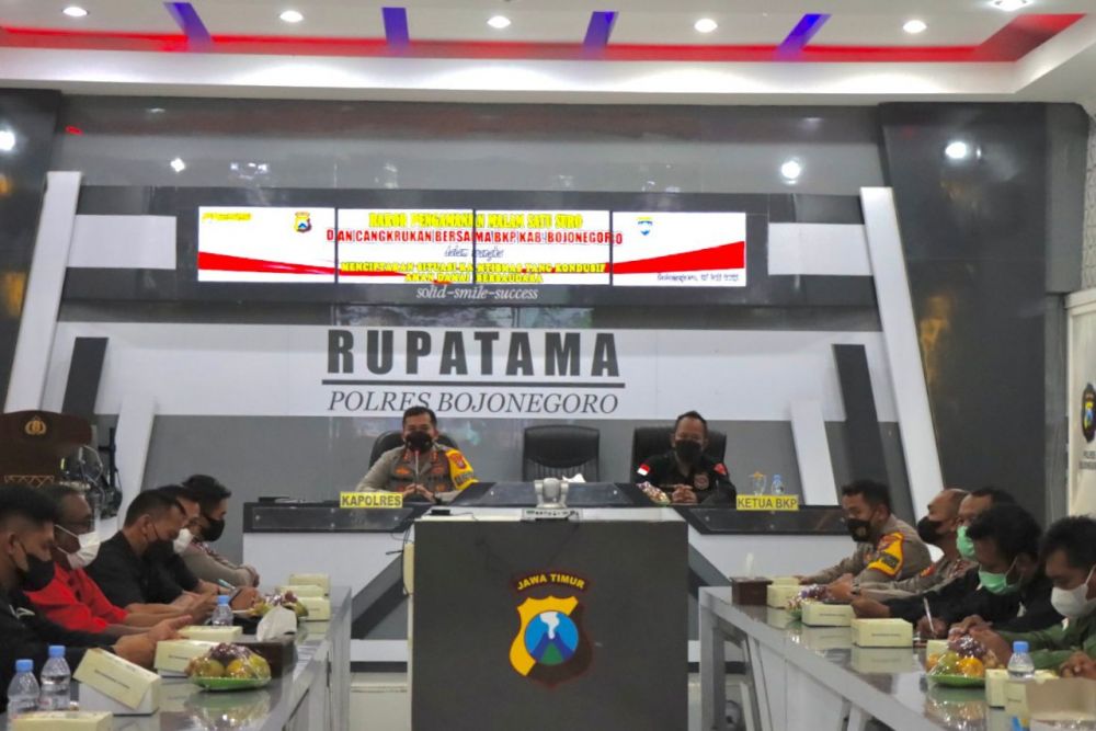 Polres Bojonegoro lakukan pengamanan di malam 1 Suro