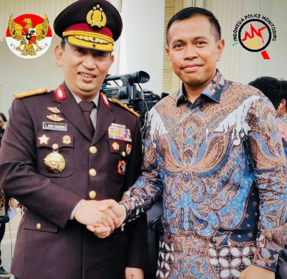 Raya Sumantoro bersama Kapolri