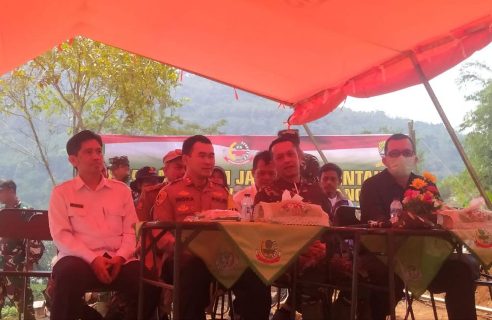 Kapolres Sumedang Ikuti Giat Penanaman Jagung di Makodim 0610, Dukung Program Ketahanan Pangan