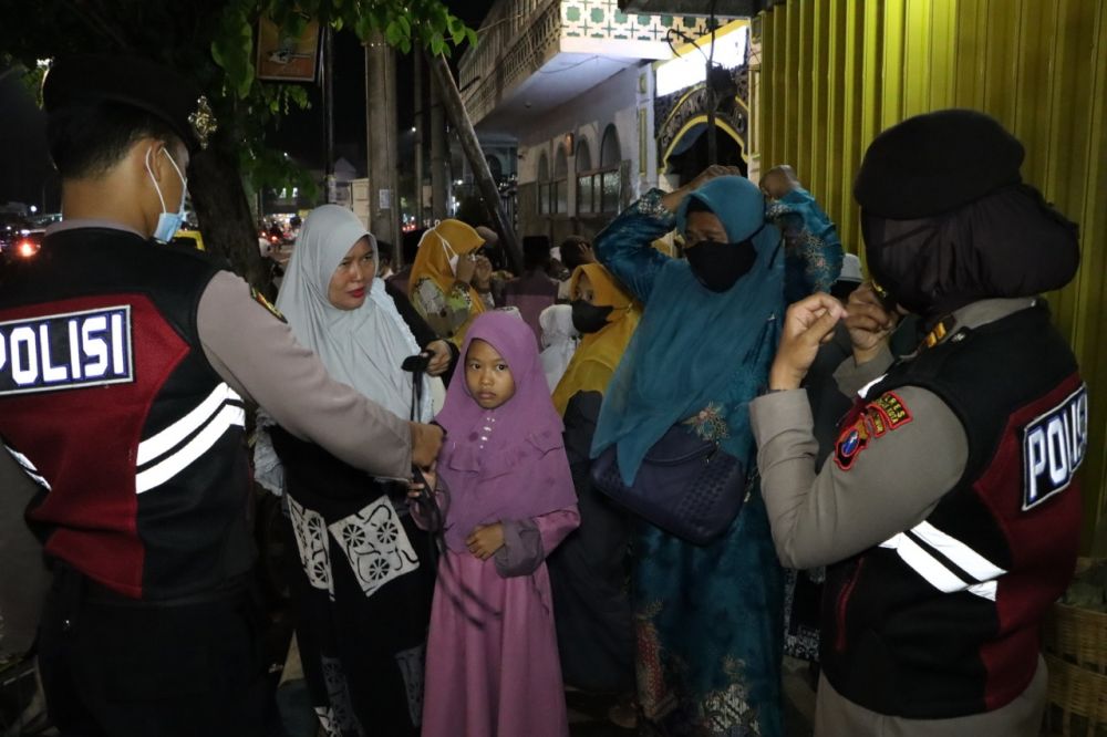 Gabungan Polres Pasuruan lakukan Pamor Keris