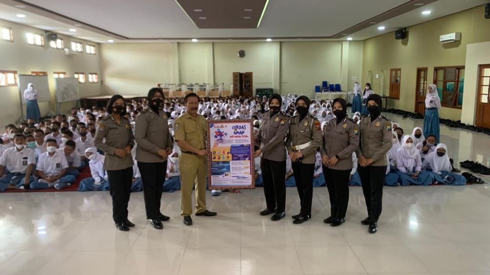 Polres Tulungagung Goes to School di SMA 1 Kedungwaru