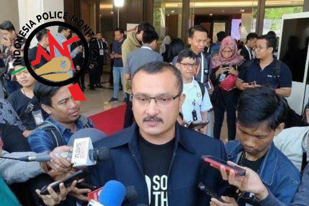 Direktur Eksekutif IPM saat wawancara.