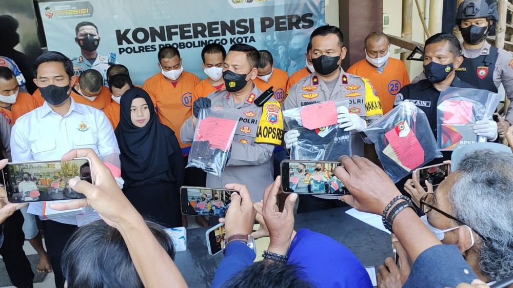 Polres Probolinggo amankan tersangka beserta barang buktinya