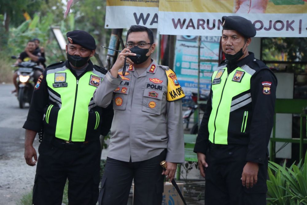 Kapolres Nganjuk AKBP Boy Jeckson saat cek lokasi
