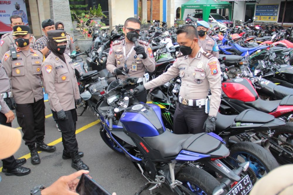 Satlantas Polres Kediri Kota amankan ratusan motor berknalpot brong