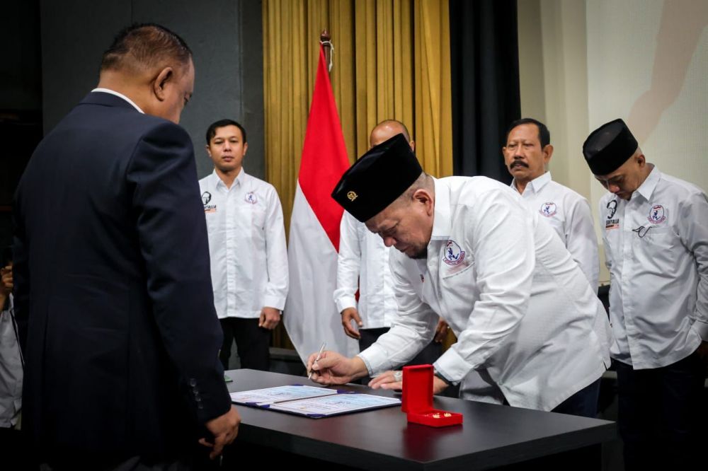 Ketua DPD RI AA LaNyalla Mahmud Mattalitti saat pelantikan PB Muaythai