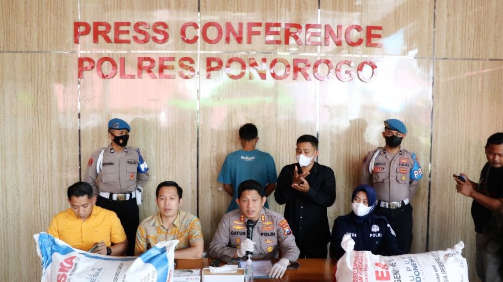 Polres Ponorogo amankan tersangka beserta barang buktinya
