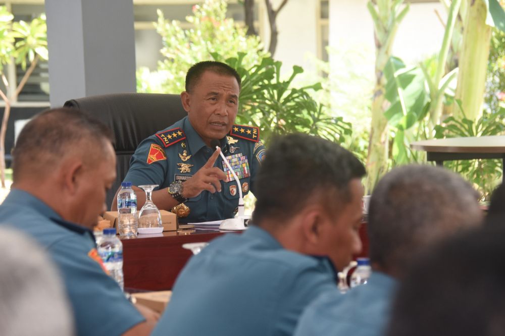 Dankodiklatal Letjen TNI Marinir Suhartono