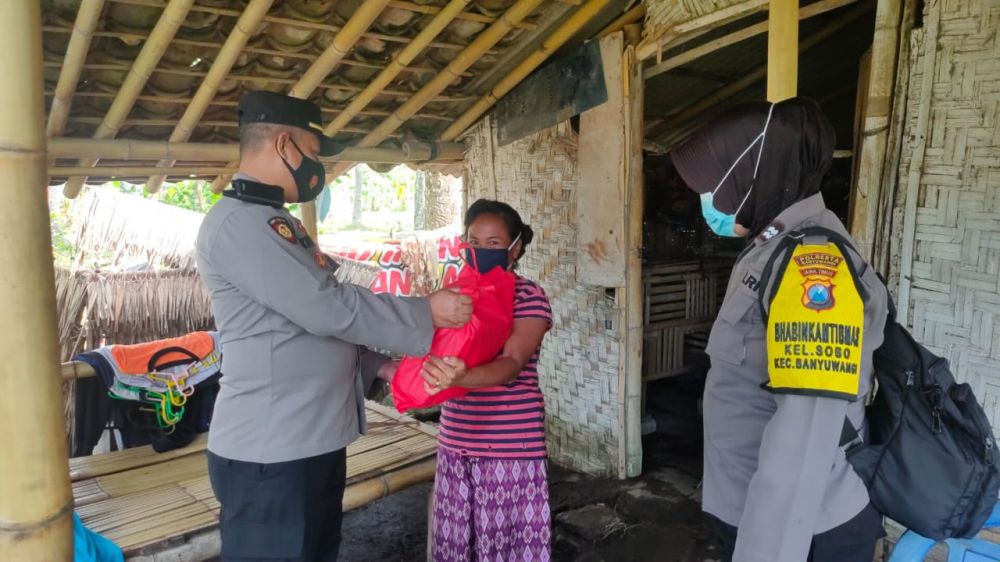 Polresta Banyuwangi lakukan baksos ke warga terdampak kenaikan harga BBM