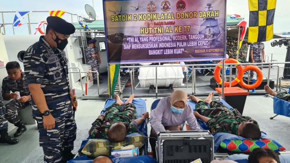 Siswa Satdik 2 Kodiklatal di Makassar gelar Donor Darah