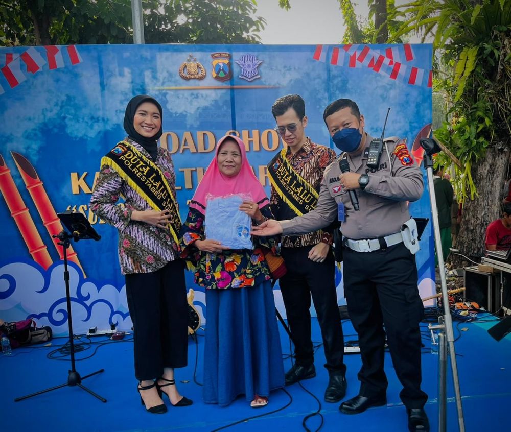 Dalam Rangka HUT ke-67, Bidhumas Polda Jatim dan Polrestabes Roadshow Kamseltibcar Lantas di CFD