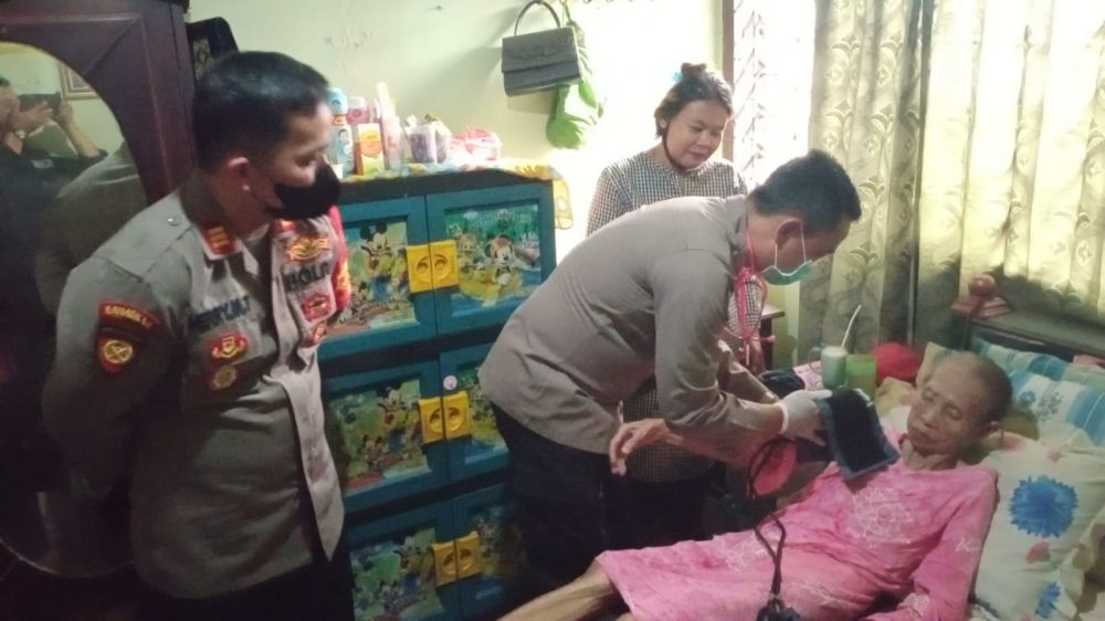 Kapolres Gresik Gelar Baksos, Turun Langsung ke Masyarakat yang Butuh Bantuan