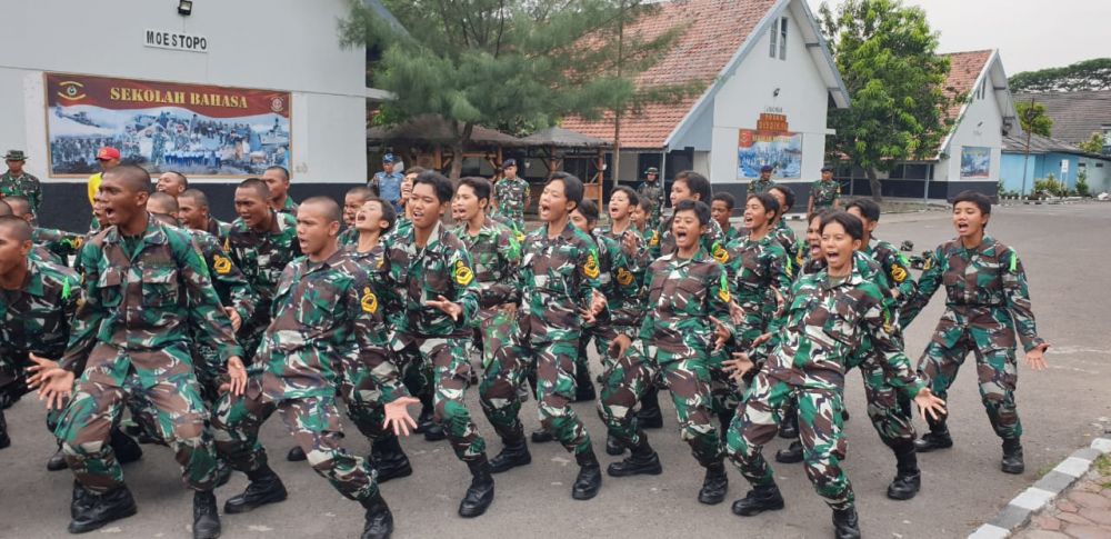 Siswa Dikmaba TNI AL angkatan 42 gelombang 1 tahun 2022 resmi diterima Danpusdikbanmin Kolonel Laut (S) I Made Gede Budiartha