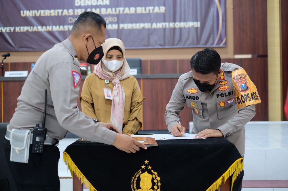 Polres Blitar Kota Tandatangani MOU bersama Unisba