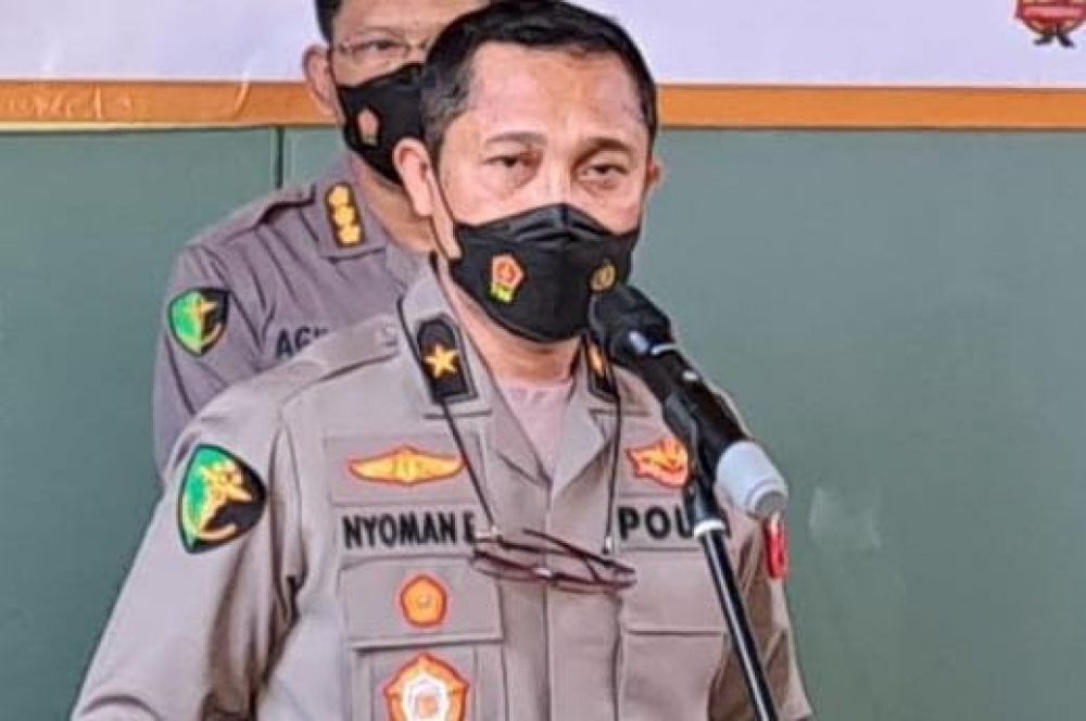 Karodokpol Pusdokkes Polri Brigjen Nyoman Eddy Purnama Wirawan saat memberikan keterangan