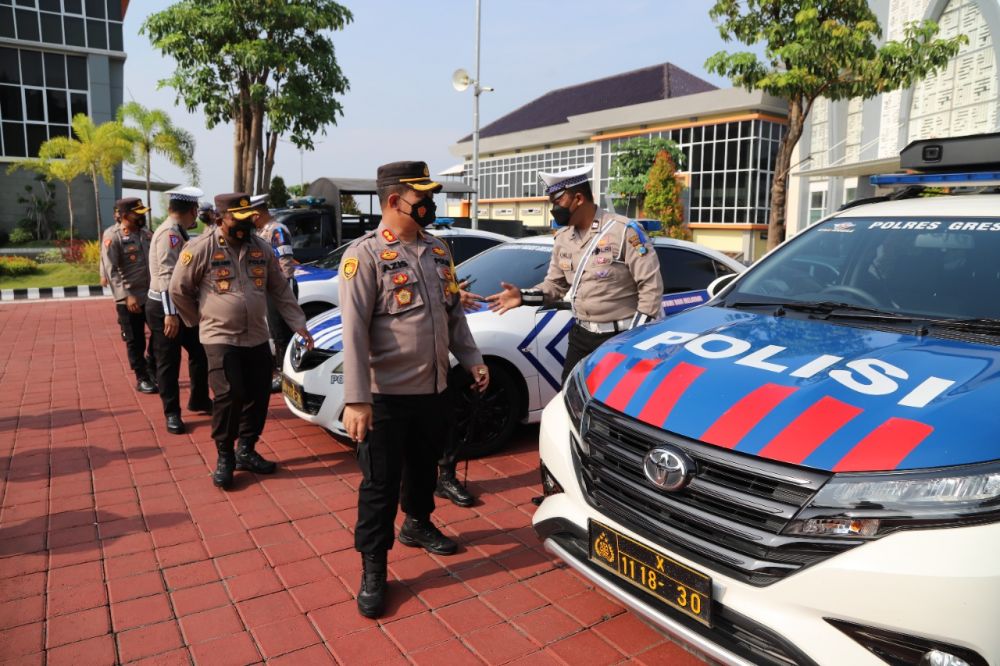 Kapolres Gresik AKBP Mochamad Nur Azis cek persiapan anggota Satlantas Polres Gresik