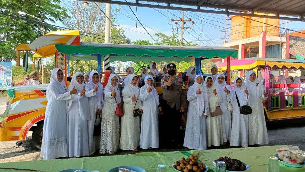 Peringatan Maulid Nabi Muhammad SAW membutuhkan pengamanan extra dari Polres Gresik melalui Polsek Manyar