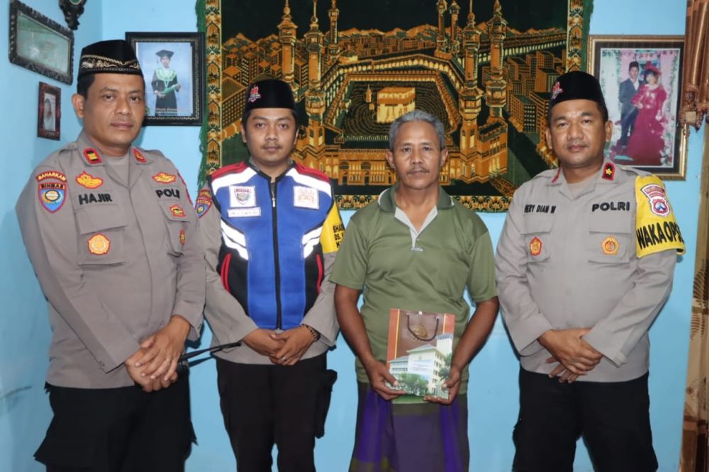 Polres Pasuruan Kota salurkan bantuan dari Kapolri melalui Polres Pasuruan Kota ke korban Kanjuruhan