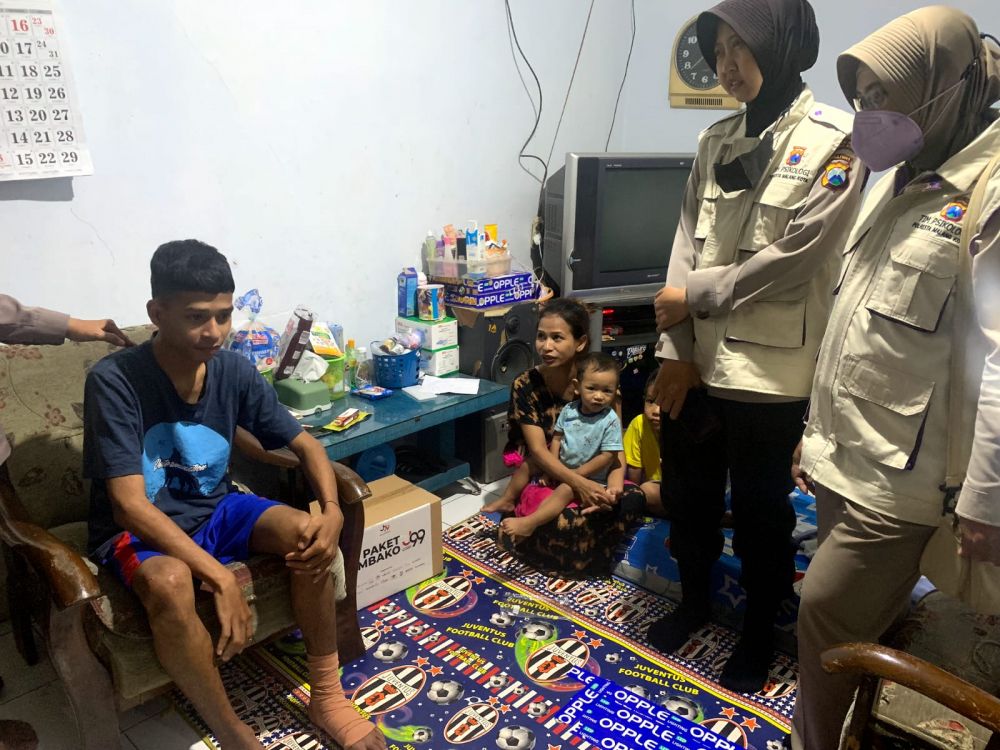 Tim Sama Ramah Polresta Malang lakukan trauma healing ke korban Kanjuruhan