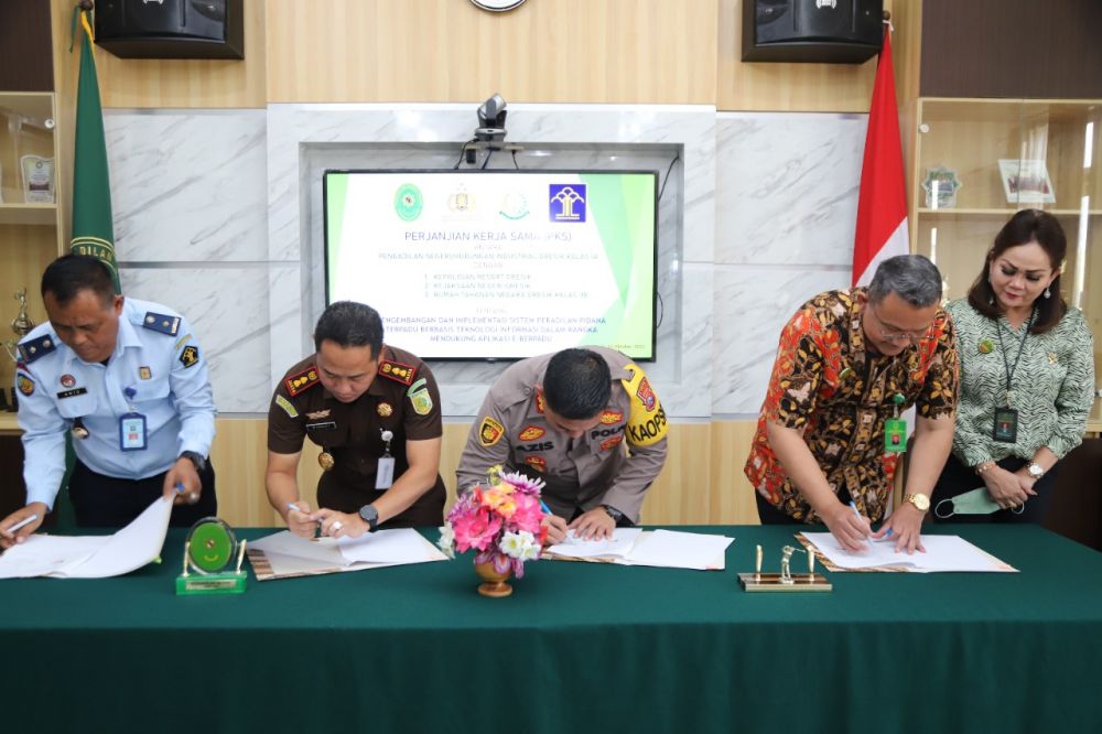 Kapolres Gresik Dukung MOU Penerapan Aplikasi E-BERPADU