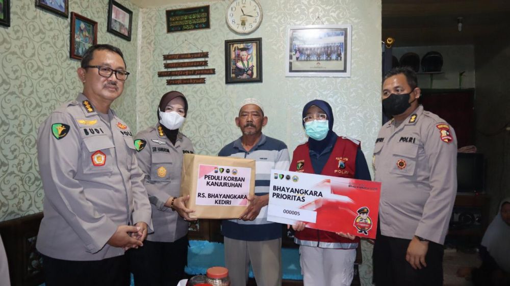Korban peristiwa Kanjuruhan mendapat kartu prioritas dari Bhayangkara