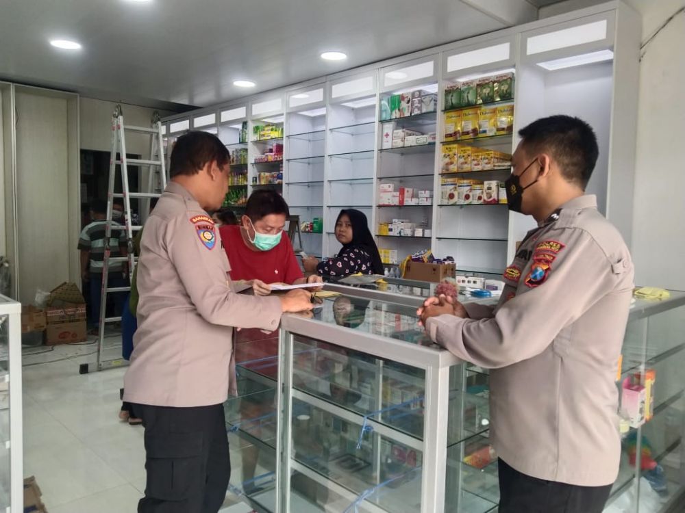 Polres Pasuruan Kota cek obat di apotek yang telah dilarang edar
